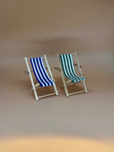 Load image into Gallery viewer, Miniature Furniture: Dollhouse Beach chairs (Set of 4)
