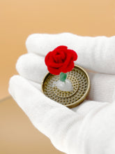 Load image into Gallery viewer, Dollhouse Miniature Artificial rose flower in glass set
