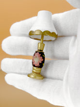 Load image into Gallery viewer, Dollhouse table lamp, victorian table lamp, Miniature décor
