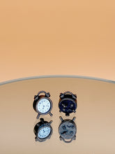 Load image into Gallery viewer, Dollhouse Tiny clock, Miniature décor
