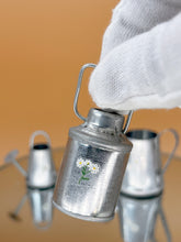 Load image into Gallery viewer, Metal watering cans set of 3
