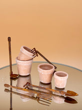 Load image into Gallery viewer, Dollhouse gardening, Terracotta Plant Pots &amp; gardening tool Set 2
