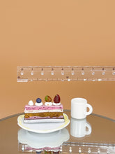Load image into Gallery viewer, Mini blue berry cake set: Dollhouse miniature cake
