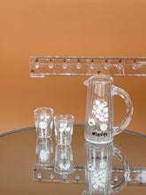 Load image into Gallery viewer, Dollhouse glassware, Daisy glass jar and glasses, Mini kitchenware
