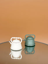 Load image into Gallery viewer, Dollhouse Tiny retro teapot, Miniature kitchen - White
