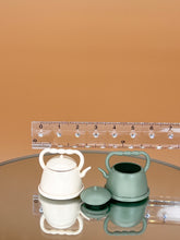 Load image into Gallery viewer, Dollhouse Tiny retro teapot, Miniature kitchen - White
