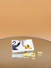Load image into Gallery viewer, Dollhouse Miniature Japan biscuits box, Tiny Japanese snack gift box
