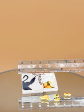 Load image into Gallery viewer, Dollhouse Miniature Japan biscuits box, Tiny Japanese snack gift box
