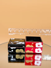 Load image into Gallery viewer, Dollhouse Japanese sushi box, Miniature Japan bento box
