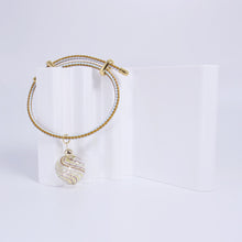 Load image into Gallery viewer, Heart String Bracelet - Gold and Blue
