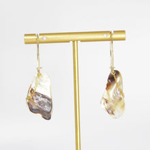 Load image into Gallery viewer, Seashell chain earrings
