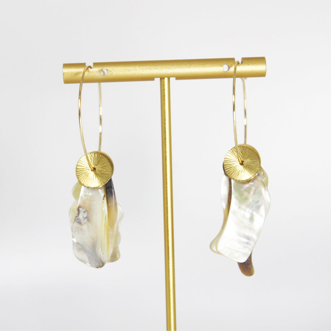 Seashell gold hoop earrings