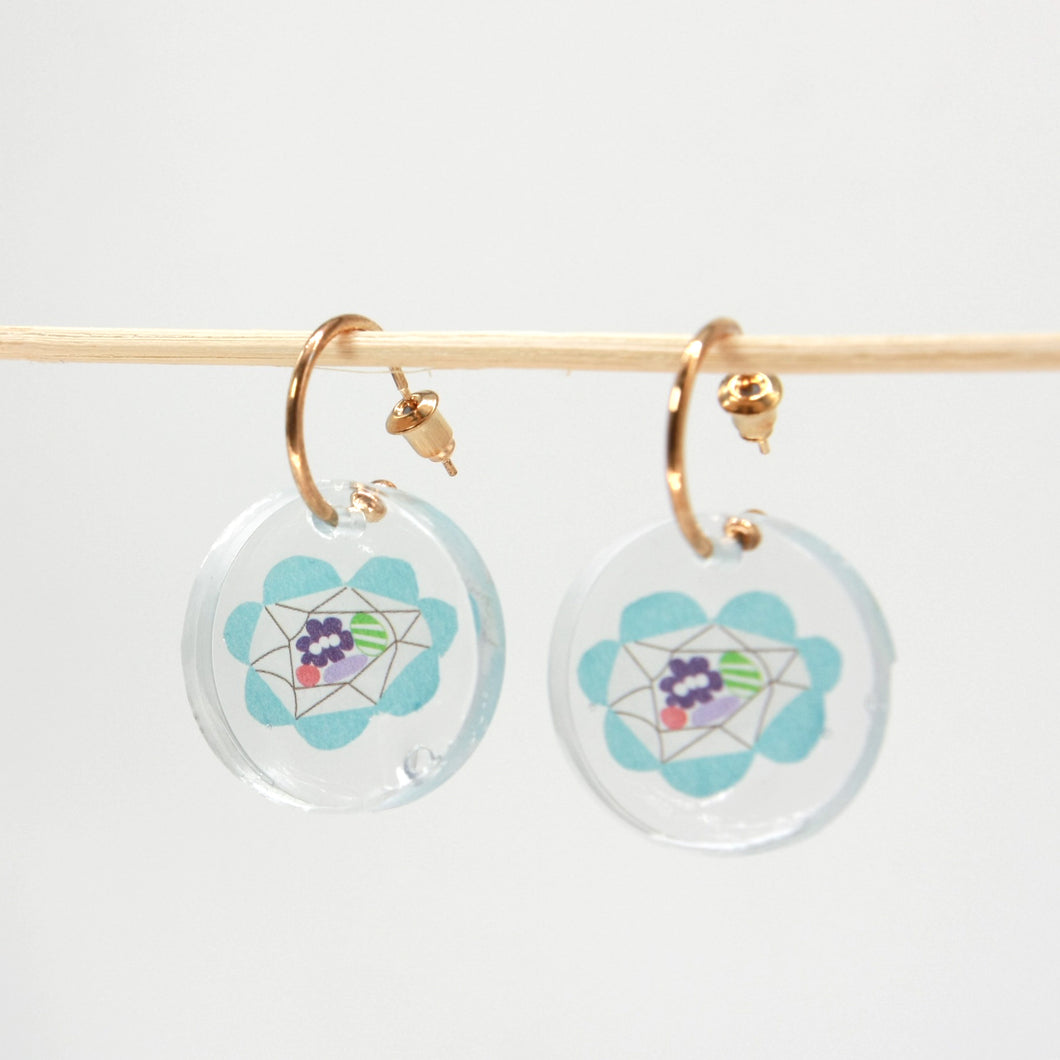 Gold hoop earrings with resin pendant - Blue violet