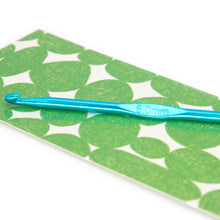 Load image into Gallery viewer, Crochet Hook 5.0mm
