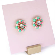 Load image into Gallery viewer, Flower diamond stud earrings 01
