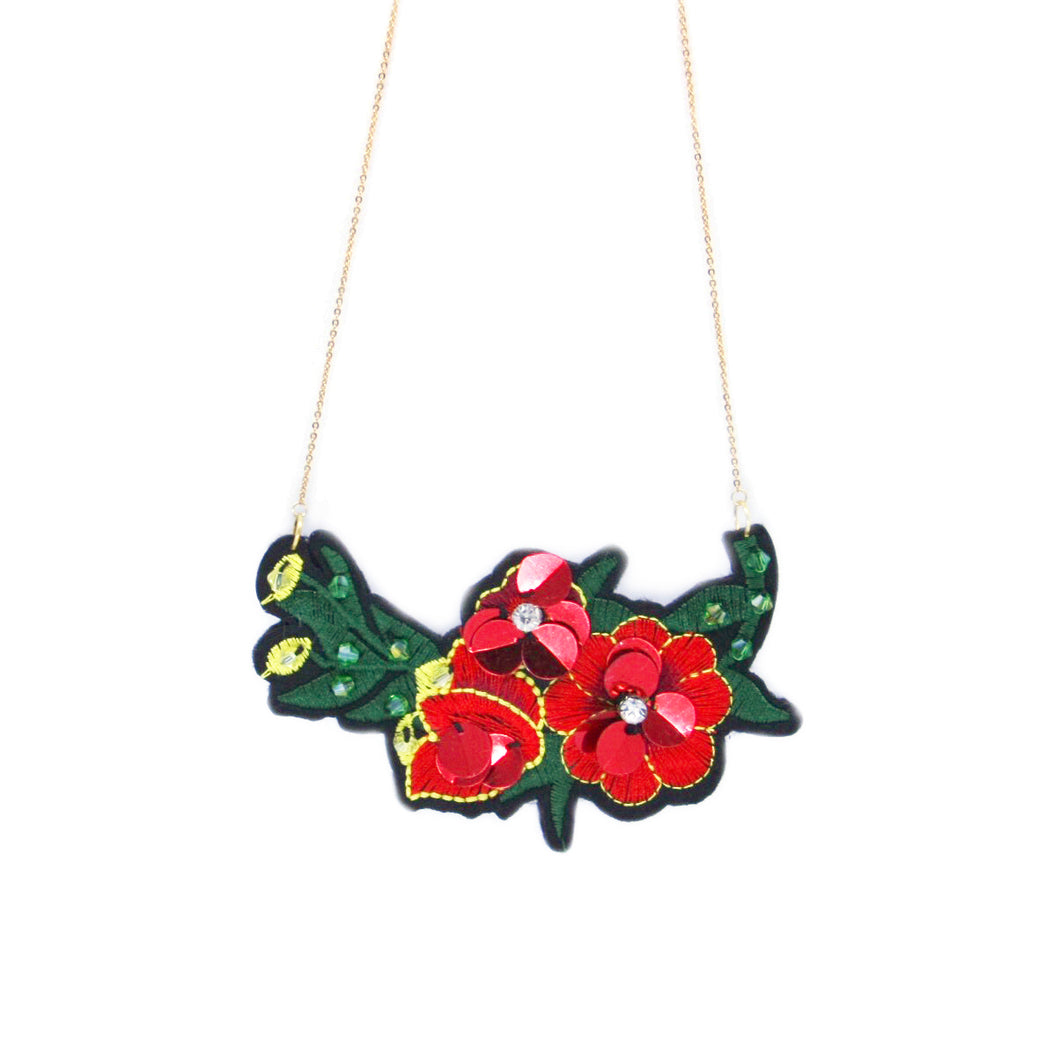 Sequin flowers necklace 01