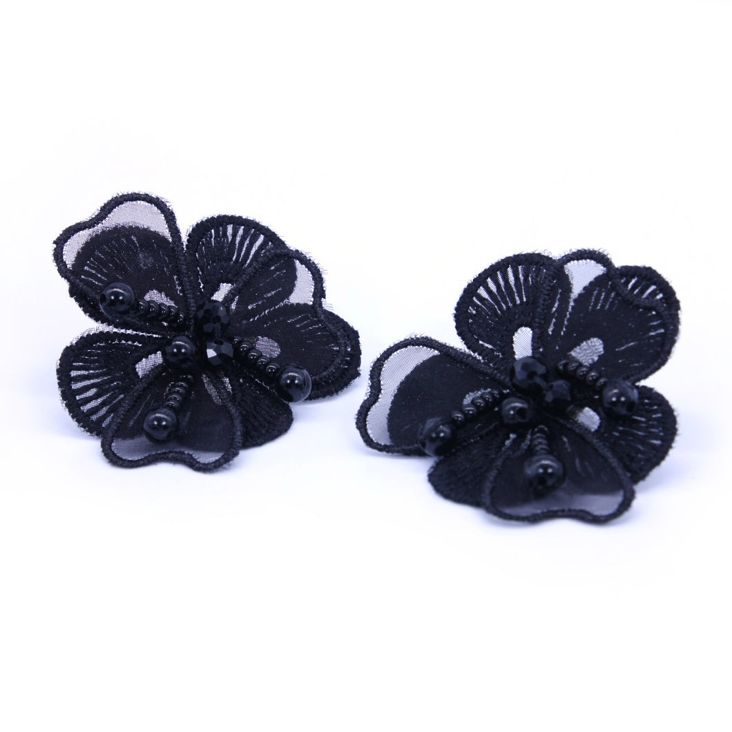 Black flower stud earrings