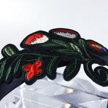 Load image into Gallery viewer, Floral embroidered headband
